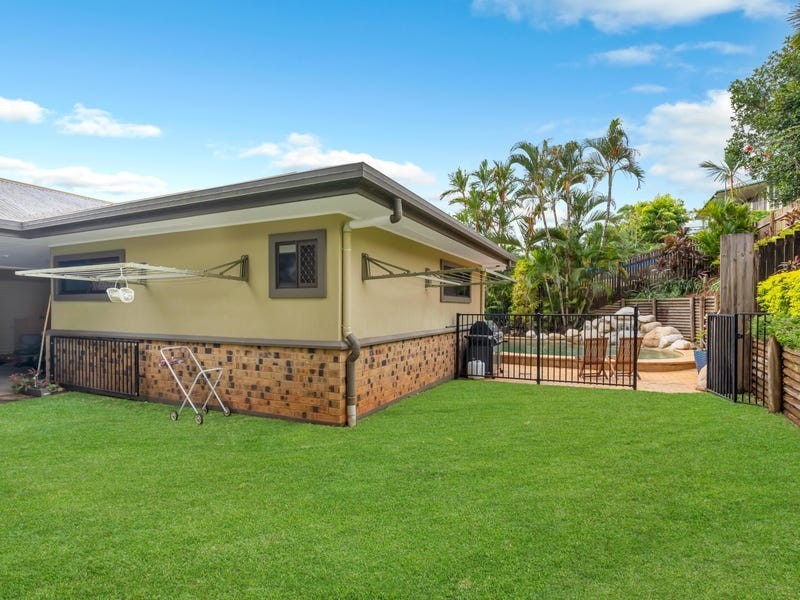 38 Benn Street, Brinsmead QLD 4870