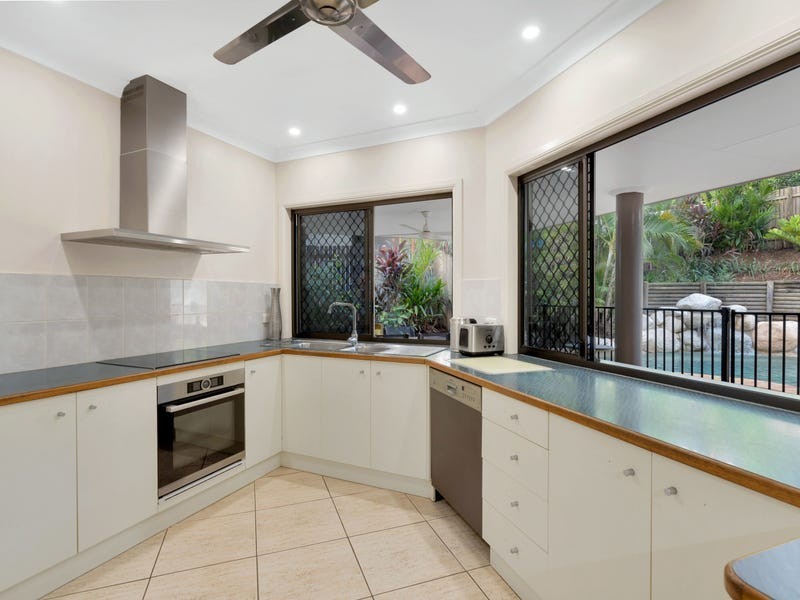 38 Benn Street, Brinsmead QLD 4870
