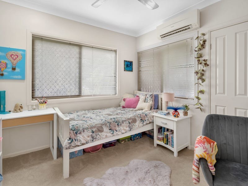 38 Benn Street, Brinsmead QLD 4870
