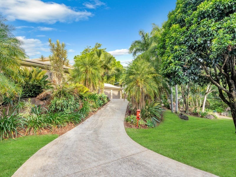 38 Benn Street, Brinsmead QLD 4870