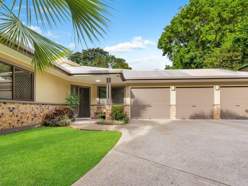 38 Benn Street, Brinsmead QLD 4870