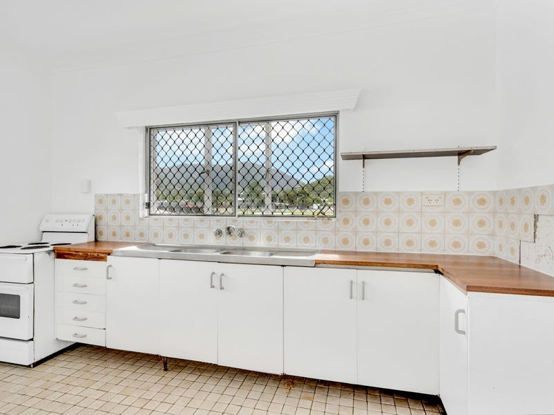 4/15 Girralong Street, Woree QLD 4868