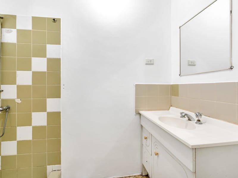 4/15 Girralong Street, Woree QLD 4868