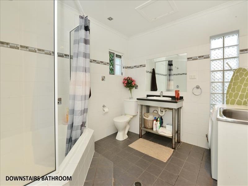 12 Creedy Street, Westcourt QLD 4870