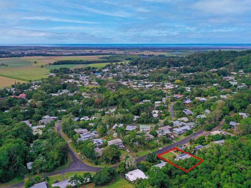 23 Blue Hills Crescent, Freshwater QLD 4870