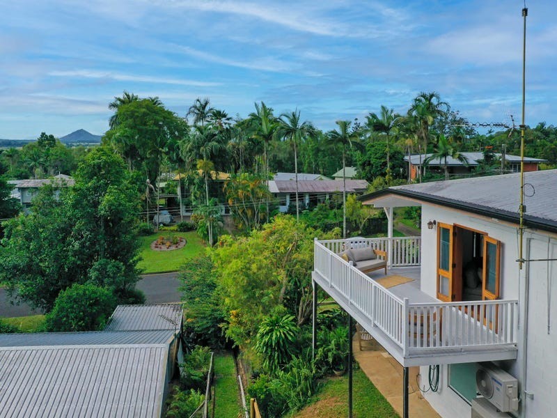 23 Blue Hills Crescent, Freshwater QLD 4870