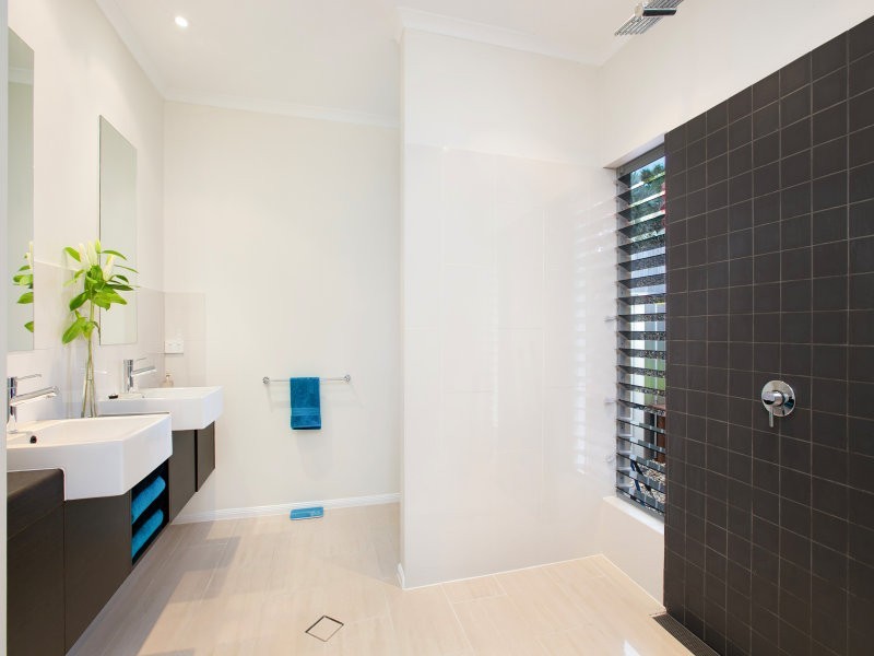 26 Kitava Street, Trinity Beach QLD 4879