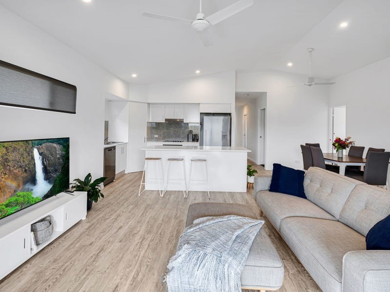 10 Lillydale Way, Trinity Beach QLD 4879