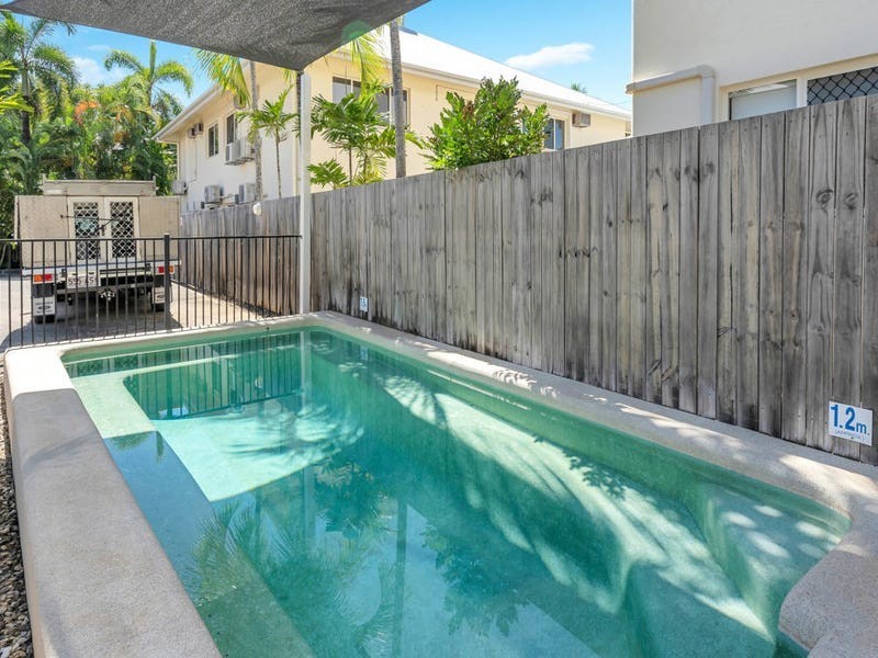 3/32 Oliva Street, Palm Cove QLD 4879