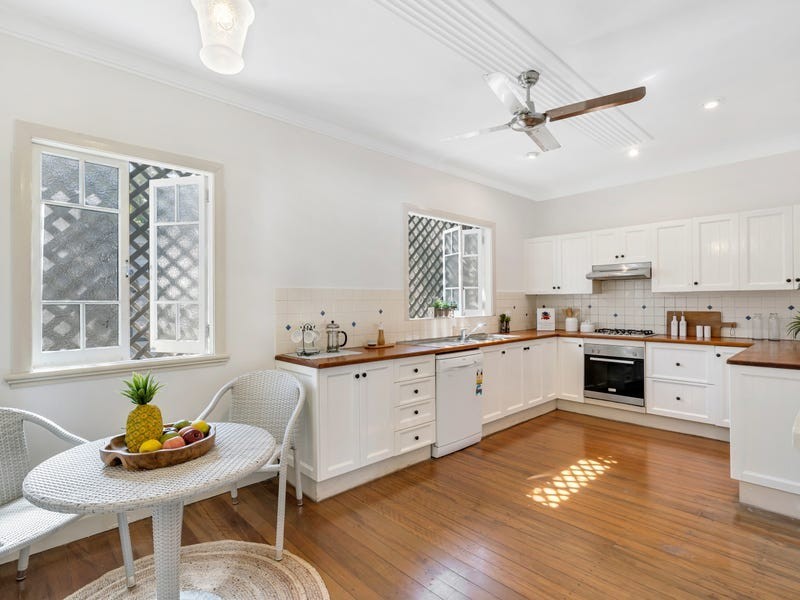 17 Friend Street, Edge Hill QLD 4870