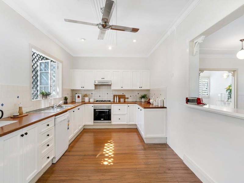 17 Friend Street, Edge Hill QLD 4870