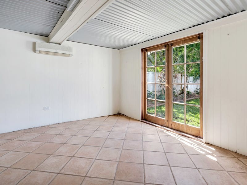 17 Friend Street, Edge Hill QLD 4870