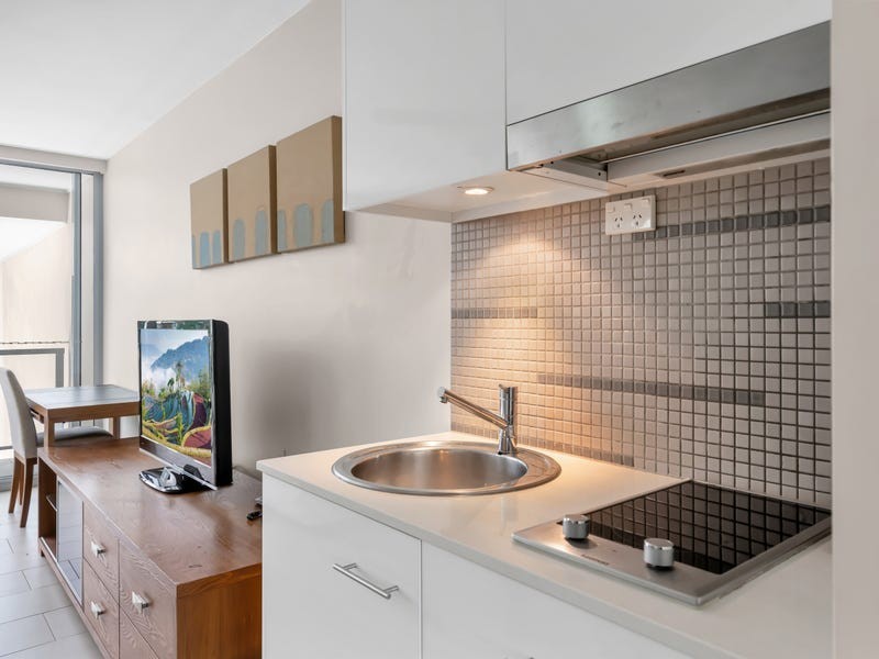 3406/2-22 Veivers Road, Palm Cove QLD 4879