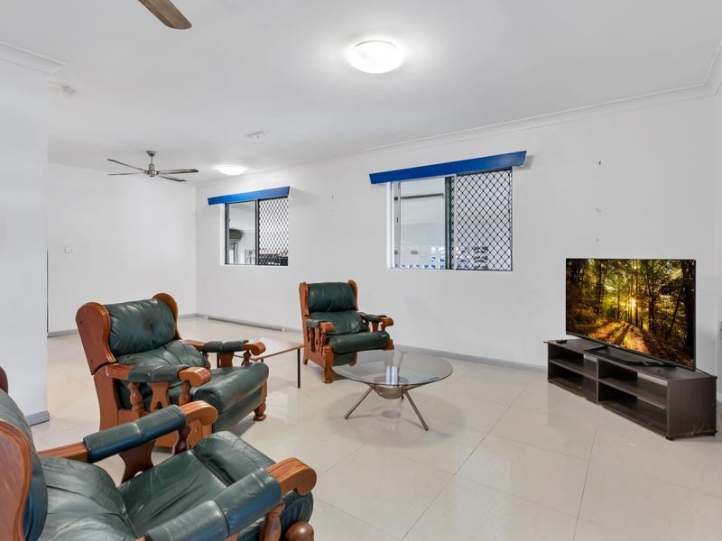 16 Melaleuca Street, Manunda QLD 4870