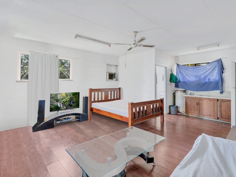 16 Melaleuca Street, Manunda QLD 4870