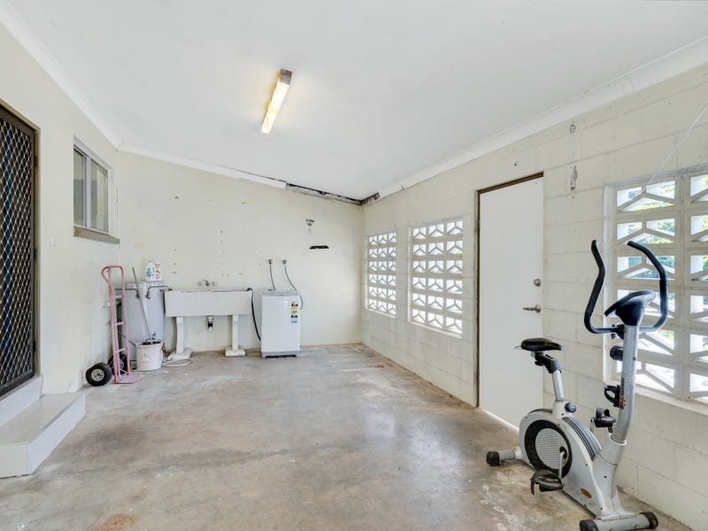 16 Melaleuca Street, Manunda QLD 4870