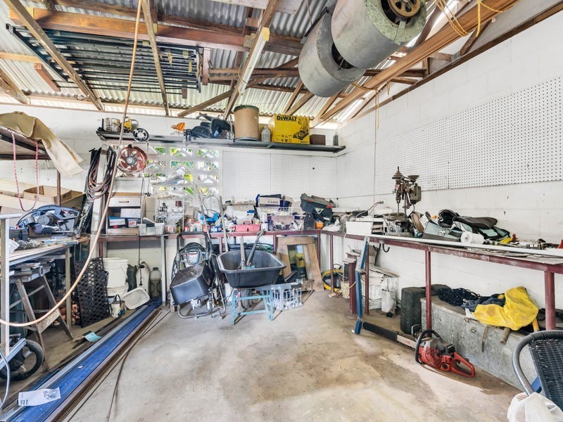 16 Melaleuca Street, Manunda QLD 4870