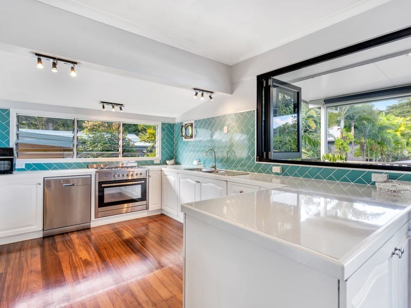 22 Junction Street, Edge Hill QLD 4870