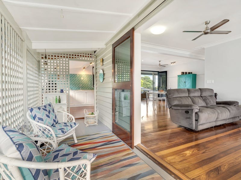 22 Junction Street, Edge Hill QLD 4870