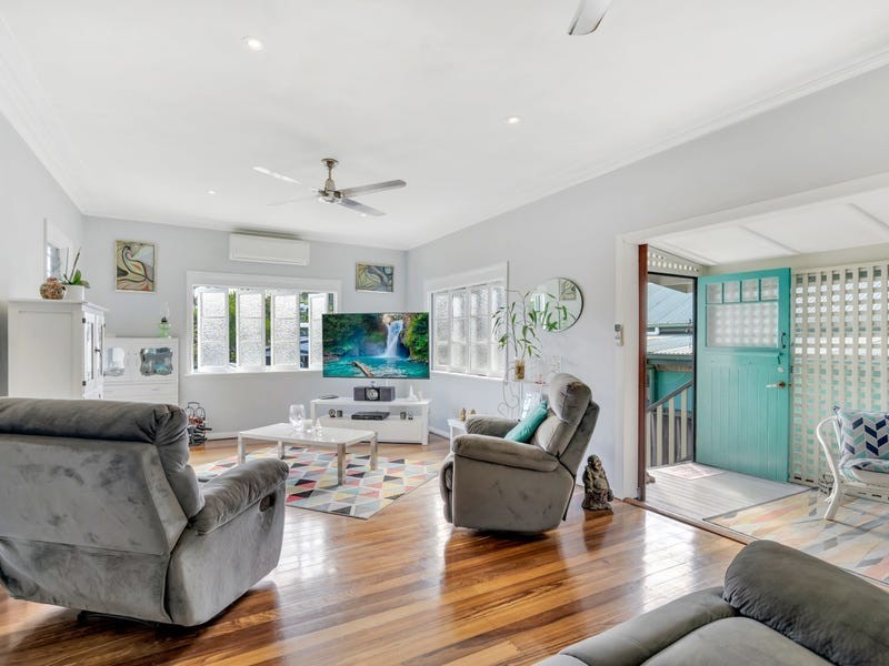 22 Junction Street, Edge Hill QLD 4870