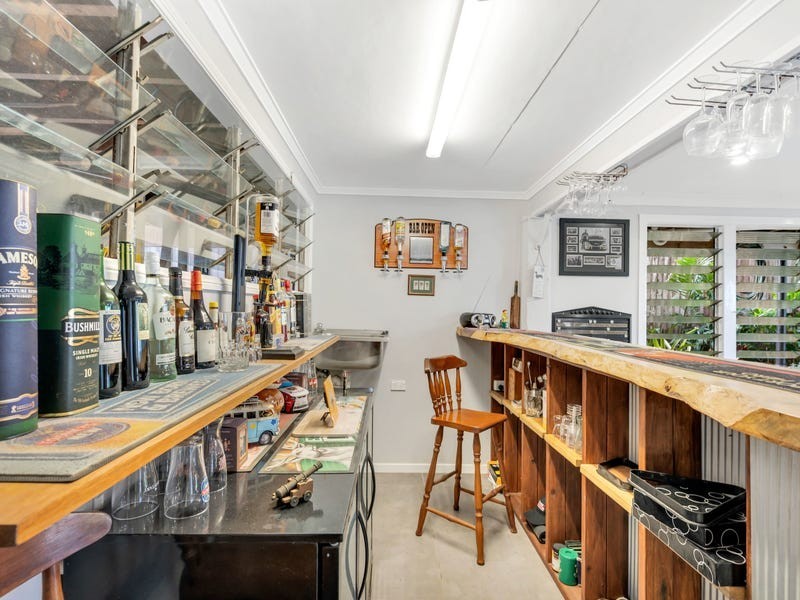 22 Junction Street, Edge Hill QLD 4870
