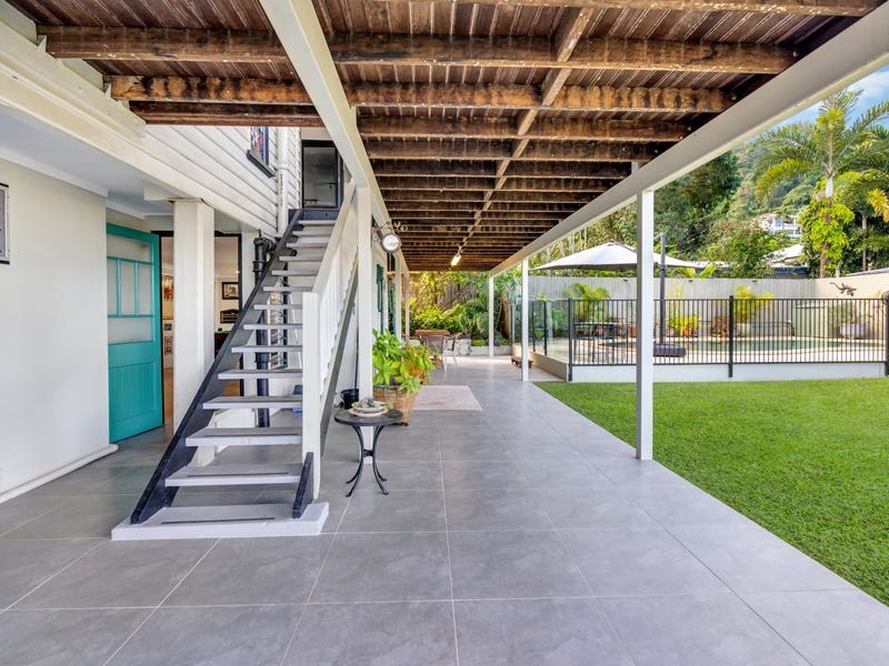 22 Junction Street, Edge Hill QLD 4870