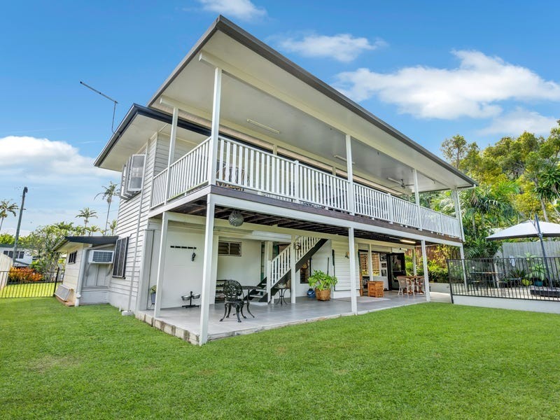 22 Junction Street, Edge Hill QLD 4870