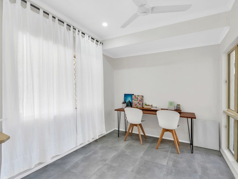 54 Silky Oak Court, Mooroobool QLD 4870