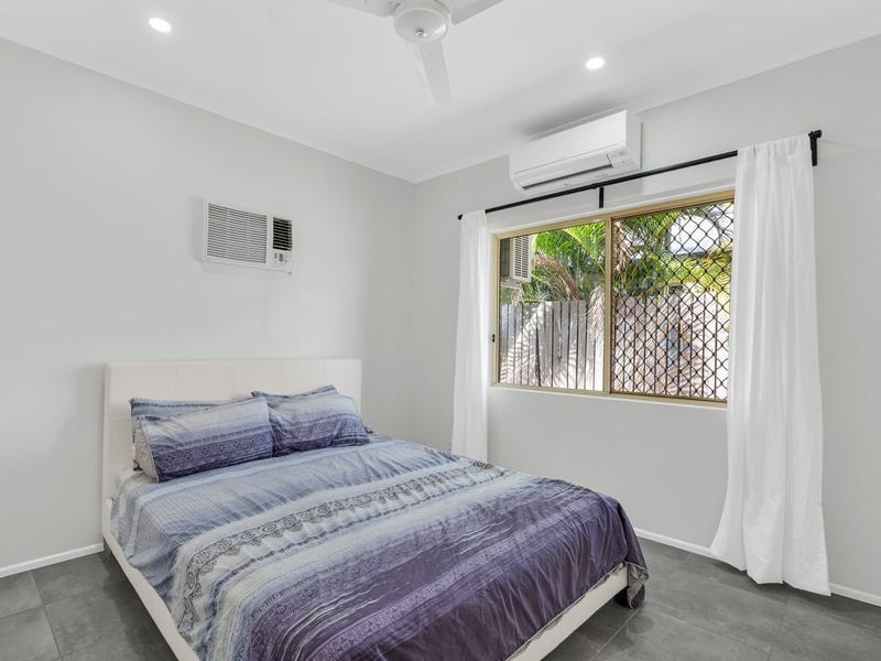 54 Silky Oak Court, Mooroobool QLD 4870