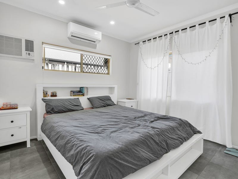 54 Silky Oak Court, Mooroobool QLD 4870