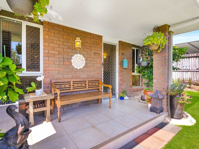 29 Lavender Street, Mooroobool QLD 4870