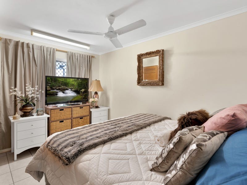 29 Lavender Street, Mooroobool QLD 4870