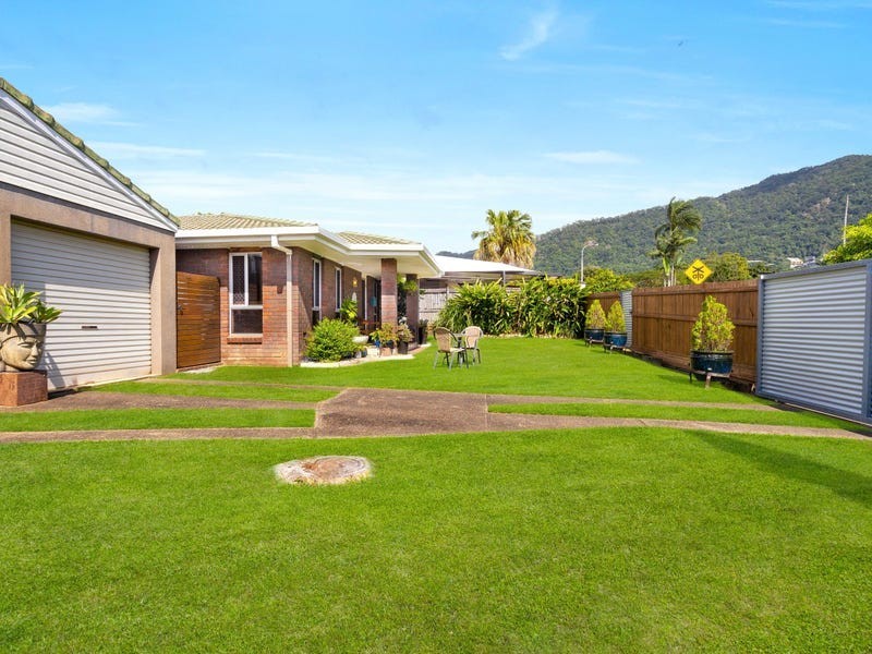 29 Lavender Street, Mooroobool QLD 4870