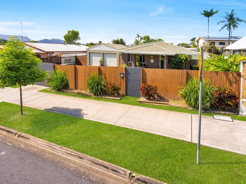 29 Lavender Street, Mooroobool QLD 4870