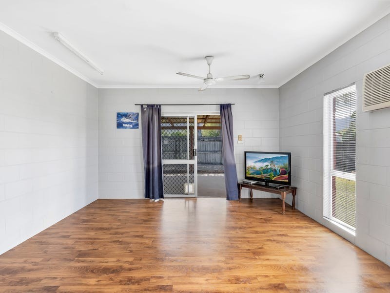 9 Alberta Drive, Woree QLD 4868