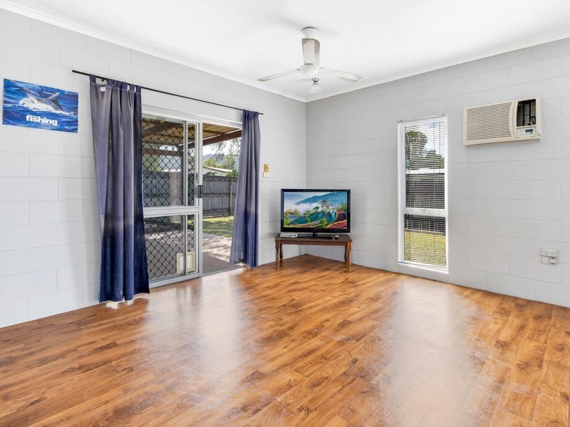 9 Alberta Drive, Woree QLD 4868