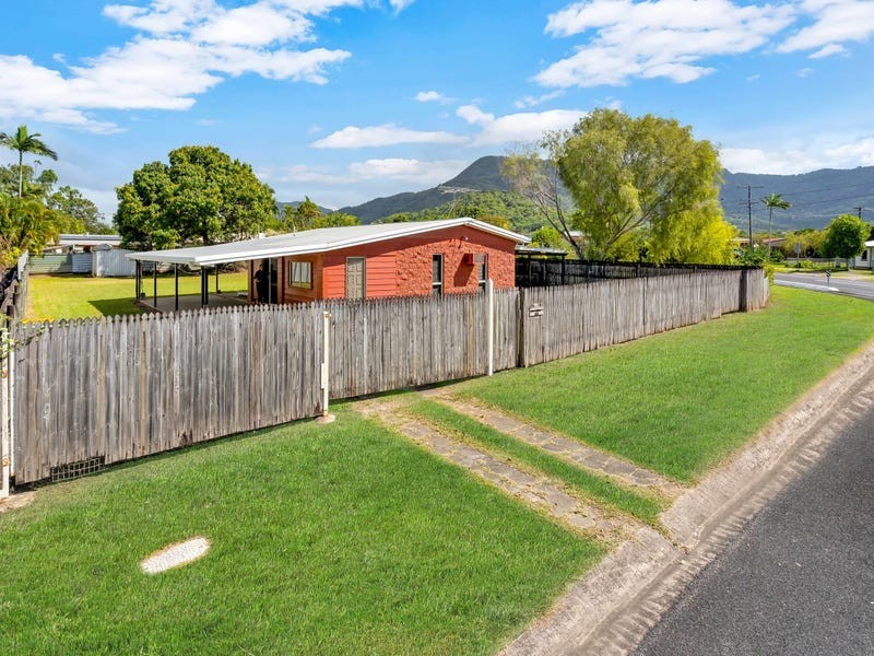 9 Alberta Drive, Woree QLD 4868