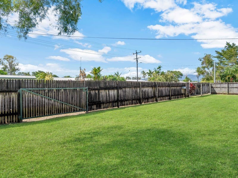 9 Alberta Drive, Woree QLD 4868