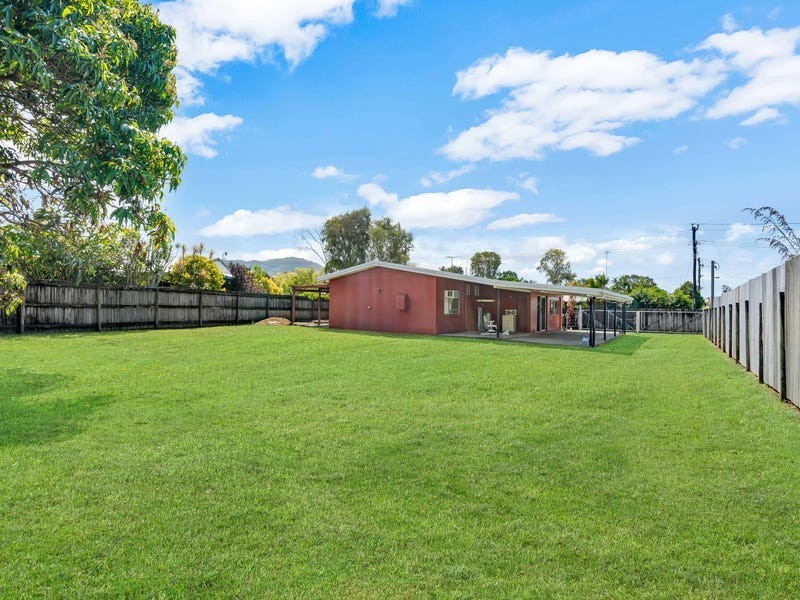 9 Alberta Drive, Woree QLD 4868