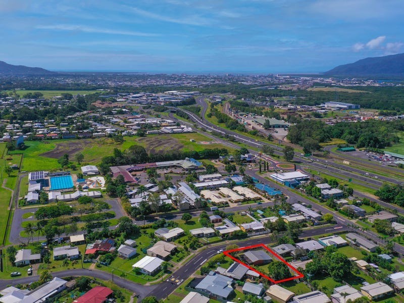 9 Alberta Drive, Woree QLD 4868