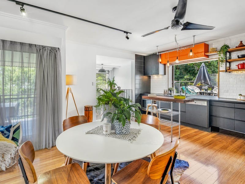 169 Hillview Crescent, Whitfield QLD 4870