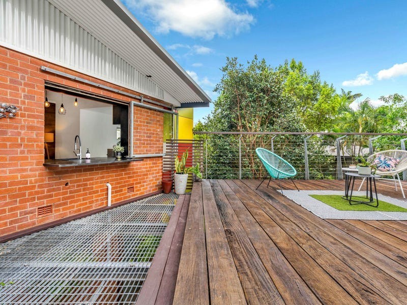 169 Hillview Crescent, Whitfield QLD 4870