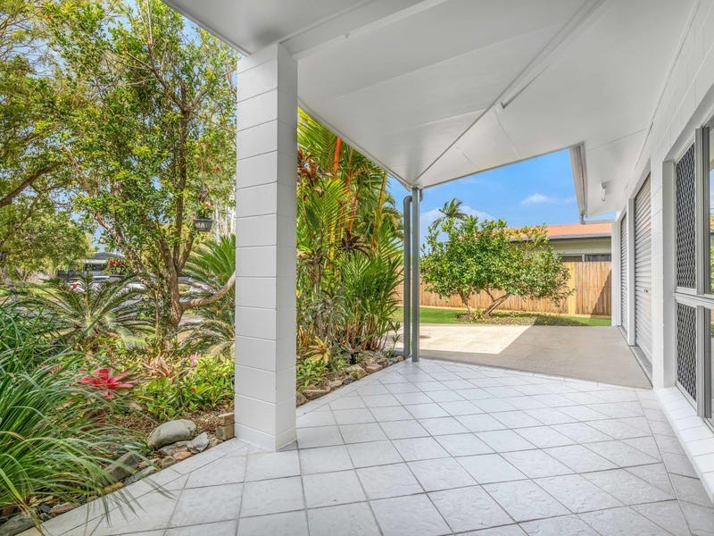 13 Turner Street, Whitfield QLD 4870