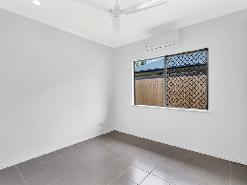 7 Cowie Close, Bentley Park QLD 4869