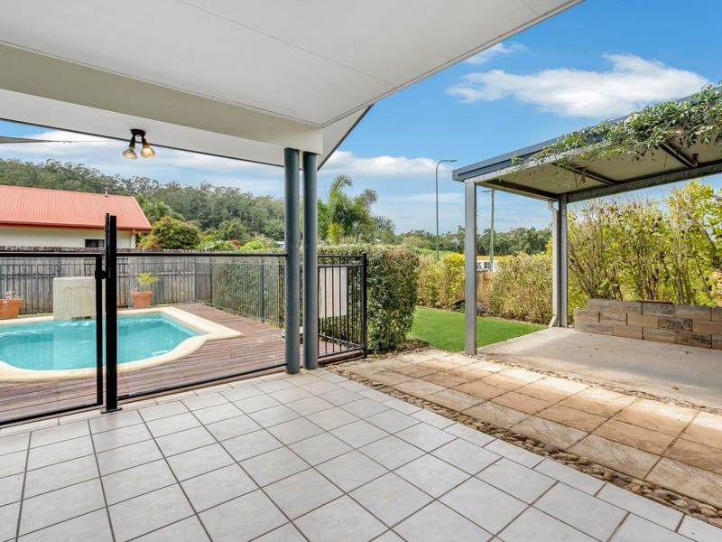 7 Cowie Close, Bentley Park QLD 4869