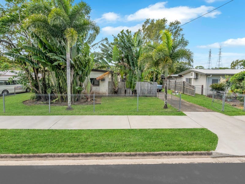 60 Hollywood Boulevard, White Rock QLD 4868