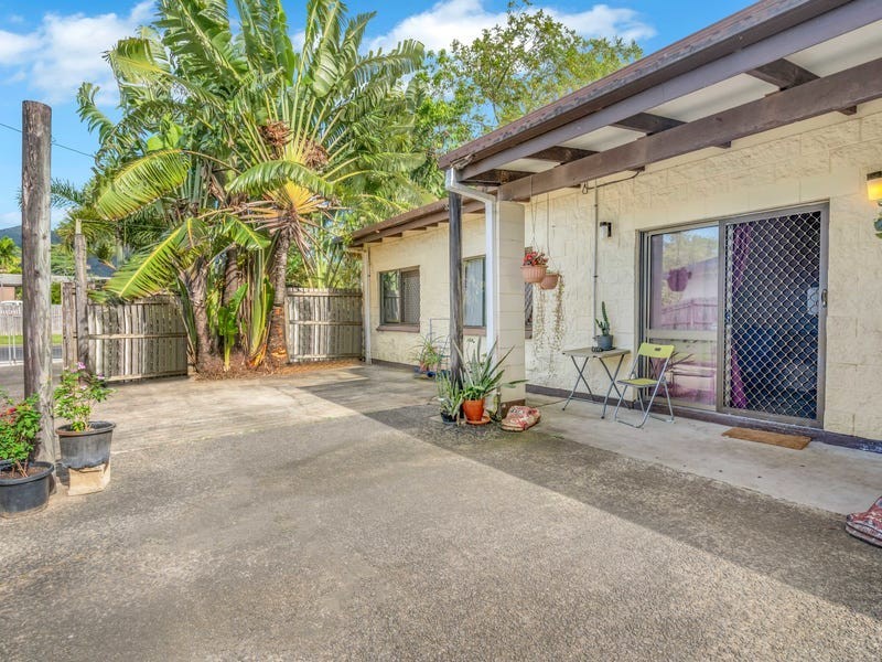 60 Hollywood Boulevard, White Rock QLD 4868