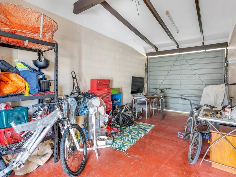 60 Hollywood Boulevard, White Rock QLD 4868