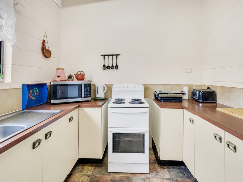 60 Hollywood Boulevard, White Rock QLD 4868