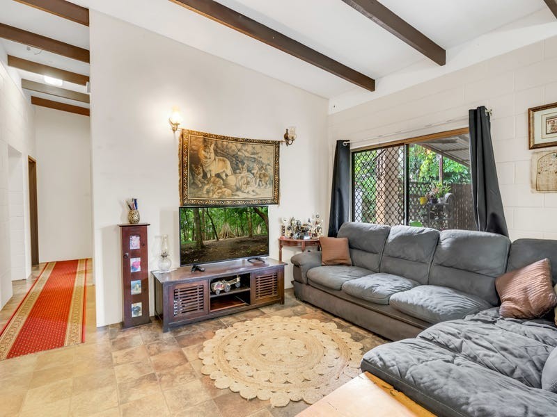 60 Hollywood Boulevard, White Rock QLD 4868